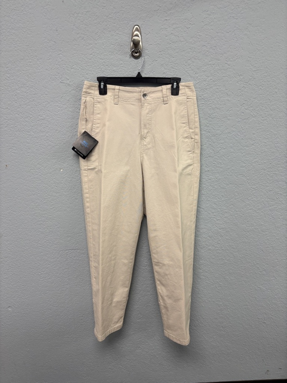 NWT Columbia W’s Sz 10 Straight Leg Stretch Pants in Cream